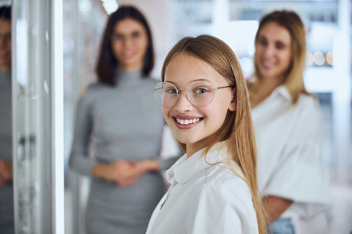 The Importance of Performance Reviews for Household Staff